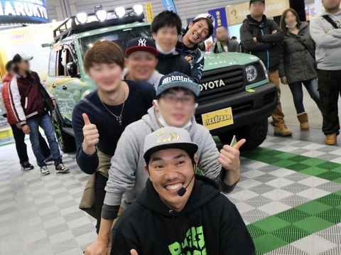 ジャパンフィッシングショー_内山幸也_橋本卓哉_エグザイル_ポーズ_丸目_カスタム_グリーン